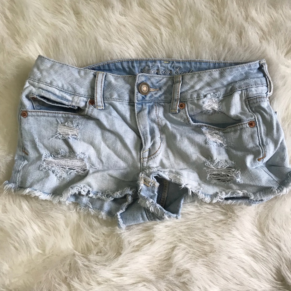 American Eagle shorts!